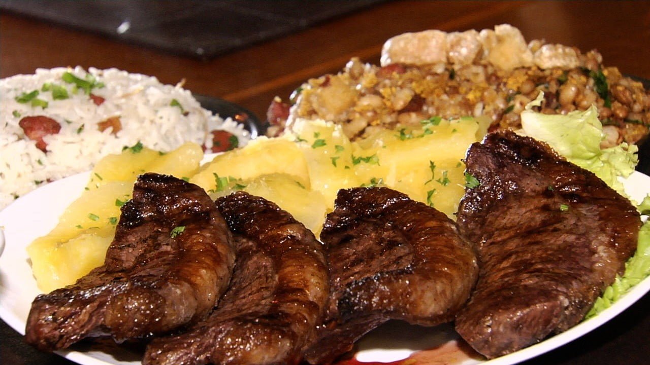 empresario-ensina-receita-de-‘tapa-de-cuadril’,-picanha-que-faz-sucesso-em-restaurante-de-goiania