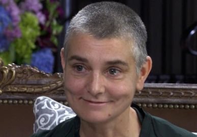 causa-da-morte-de-sinead-o’connor-e-revelada-apos-seis-meses