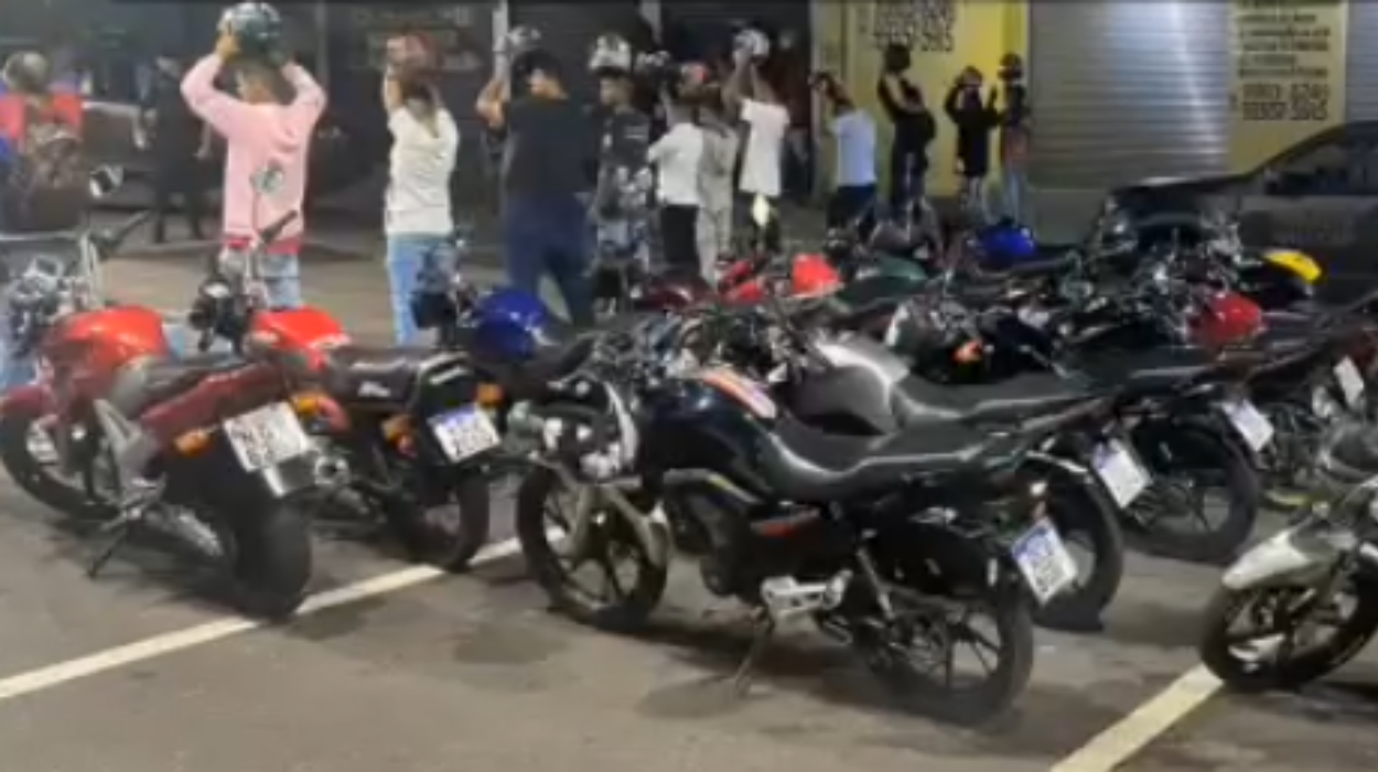 policia-apreende-26-motos-que-perturbavam-sossego-em-anapolis-no-“rolezinho-de-motoqueiros”