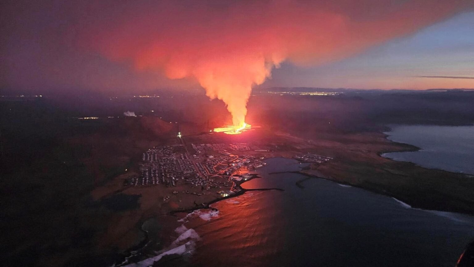 vulcao-entra-em-erupcao-no-sudoeste-da-islandia