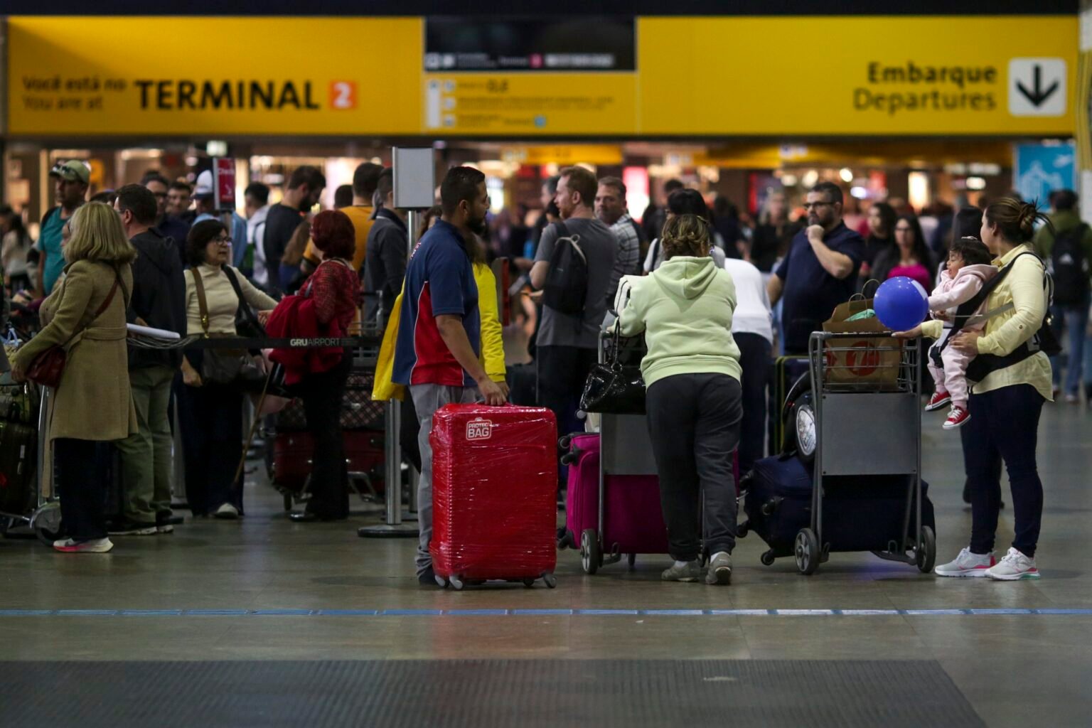 greve-geral-na-argentina-faz-aereas-brasileiras-cancelarem-voos-para-o-proximo-dia-24