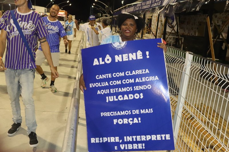 comissao-de-frente-e-casal-se-destacam-em-primeiro-ensaio-tecnico-da-nene-de-vila-matilde