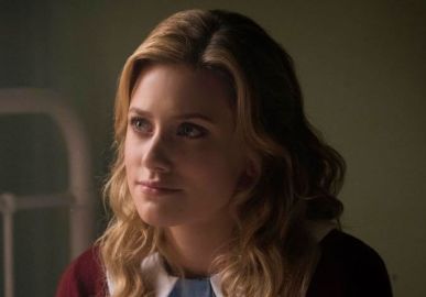 lili-reinhart,-atriz-de-riverdale,-revela-que-foi-diagnosticada-com-alopecia:-no-meio-de-um-grave-episodio-depressivo