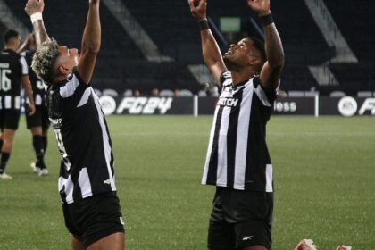 botafogo-goleia-aurora-por-6-a-0-e-avanca-na-pre-libertadores