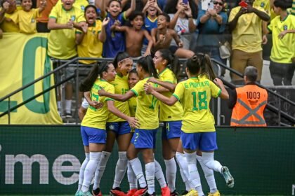 brasil-encara-mexico-por-vaga-na-final-da-copa-ouro-feminina,-nos-eua