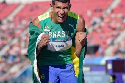 matheus-lima-crava-seu-2o-indice-a-paris,-agora-nos-400m-com-barreiras