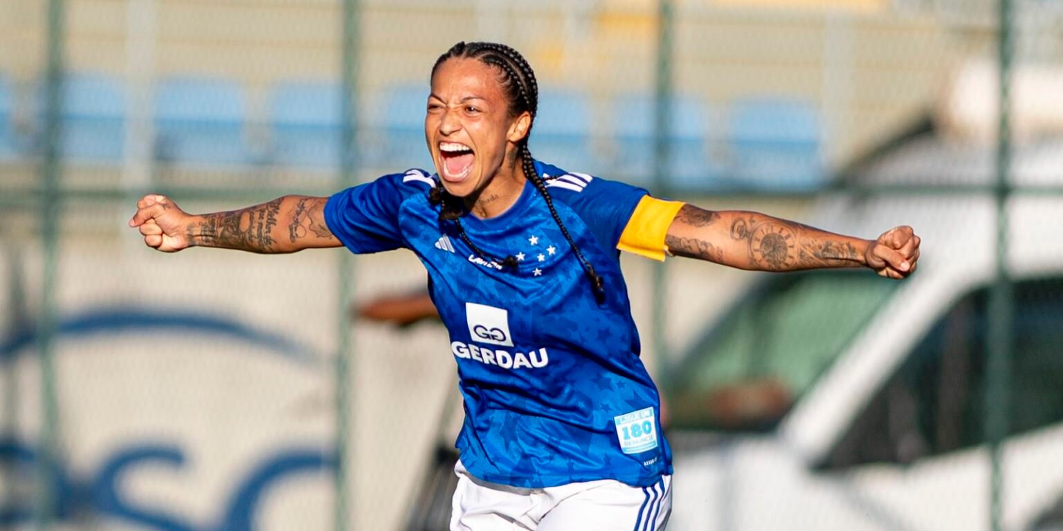 byanca-brasil-comanda-goleada-do-cruzeiro-sobre-o-atletico-mg