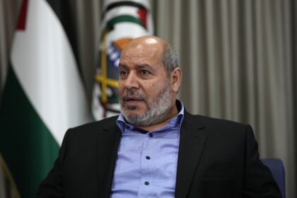 em-entrevista,-autoridade-do-hamas-diz-que-grupo-abandonara-armas-se-israel-concordar-com-criacao-de-estado-palestino