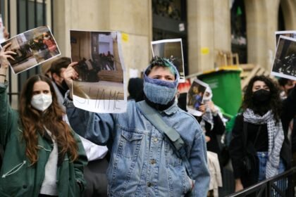 apos-eua,-manifestacoes-pro-palestina-crescem-em-universidades-na-franca