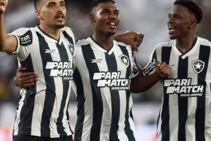 botafogo-supera-vitoria-para-abrir-vantagem-na-copa-do-brasil