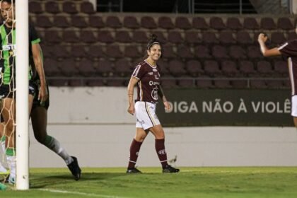 ferroviaria-vence-para-assumir-vice-lideranca-do-brasileiro-feminino