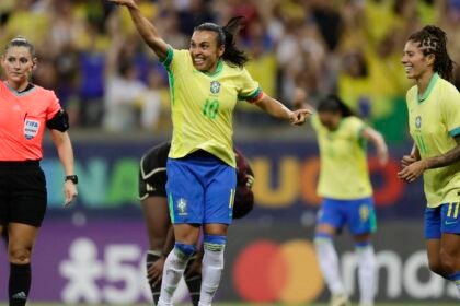 renovada,-selecao-feminina-goleia-jamaica-na-arena-pernambuco