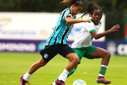 brasileiro-feminino:-gremio-e-america-mg-ficam-no-1-a-1-em-jogo-adiado