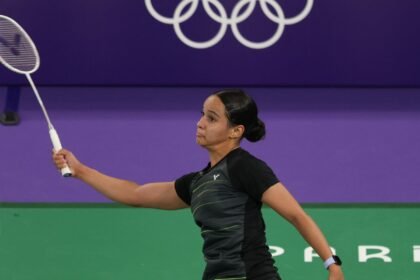 paris-2024:-juliana-viana-faz-historia-no-badminton-feminino