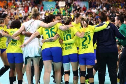 brasil-vence-e-avanca-as-quartas-do-handebol-feminino