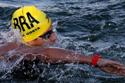 guilherme-“cachorrao”-estreia-na-maratona-aquatica,-mas-abandona-prova