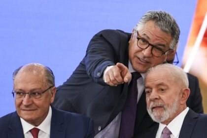 padilha:-internacao-de-lula-nao-impede-a-aprovacao-do-corte-de-gastos