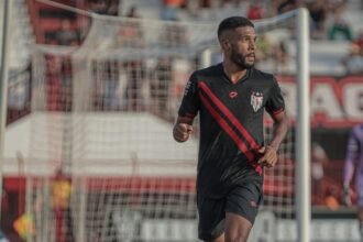 rhaldney-quer-foco-total-em-semana-de-decisoes-para-o-atletico-goianiense
