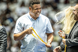 presidente-da-gavioes-fala-sobre-ronaldo-comprar-corinthians