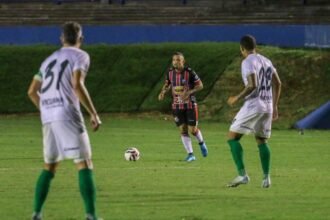 anapolis-empata-com-floresta-e-segue-sem-vencer-na-competicao