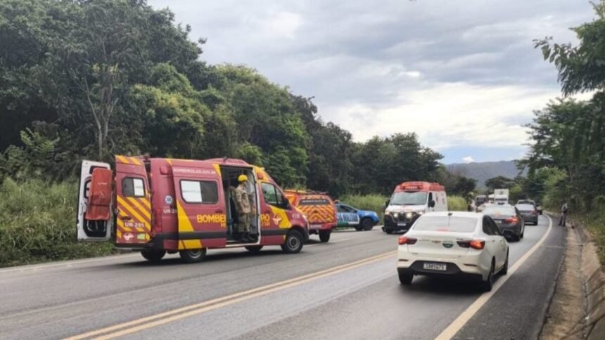 formosa:-acidente-entre-dois-carros-deixa-cinco-feridos-na-br-020