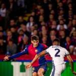 em-jogo-de-golacos,-barcelona-busca-empate-com-a-inter-e-deixa-disputa-aberta